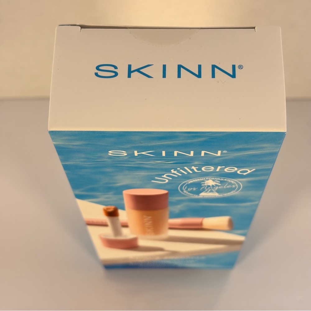 SKINN Unfiltered Firm & Flawless Foundation+Concealer with Foundation Brush - Picture 2 of 5